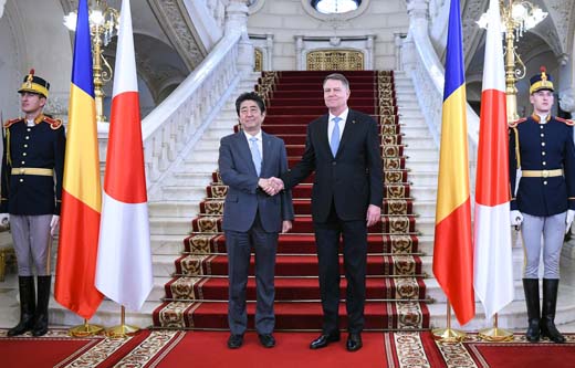 日本首相がルーマニアを訪問